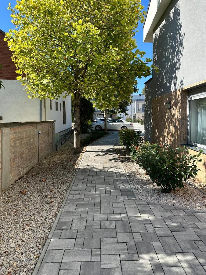 Linden Apartman 107 Glamour (Adults Only) Mosonmagyaróvár Eksteriør billede