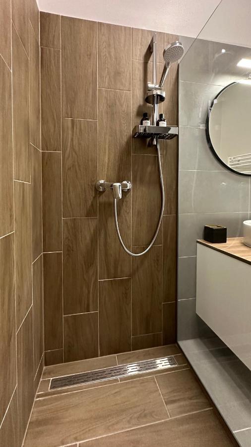 Linden Apartman 107 Glamour (Adults Only) Mosonmagyaróvár Eksteriør billede