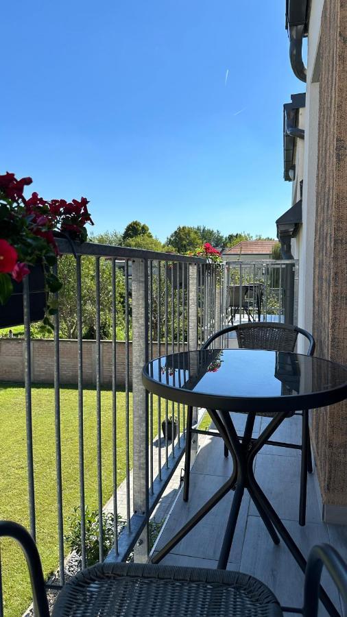 Linden Apartman 107 Glamour (Adults Only) Mosonmagyaróvár Eksteriør billede