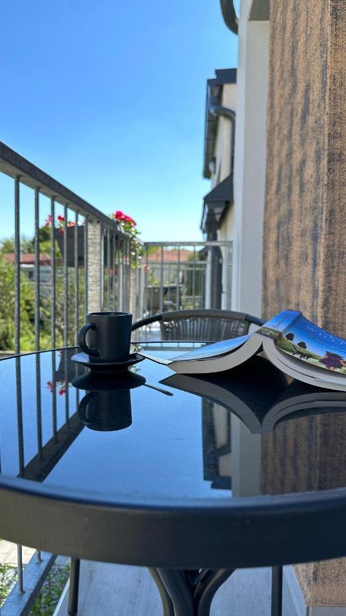 Linden Apartman 107 Glamour (Adults Only) Mosonmagyaróvár Eksteriør billede